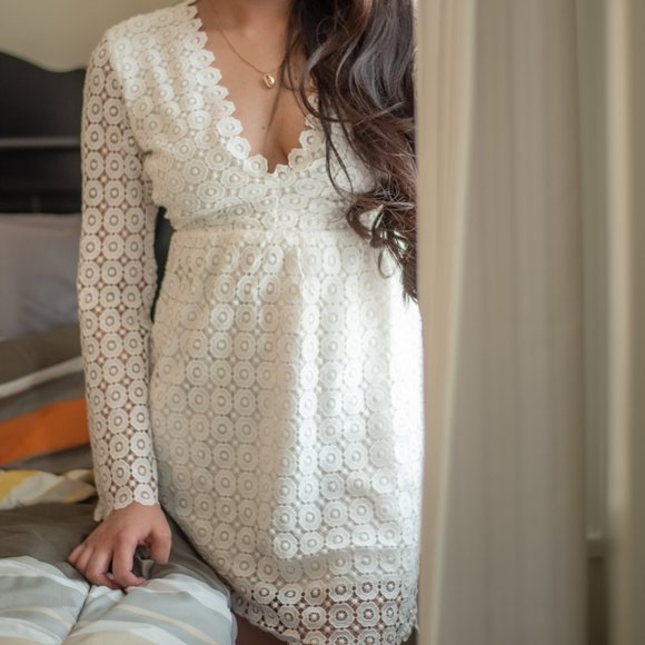 Boutique ☀️ Boho Mia White Crochet Dress - Picture 4 of 5